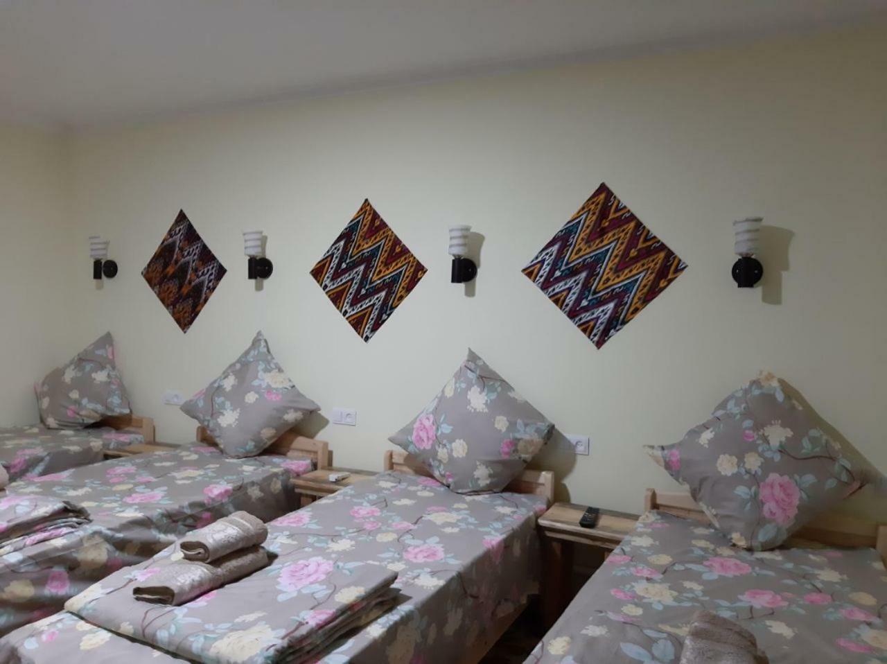 ヒヴァ Naqqosh Bed & Breakfast エクステリア 写真